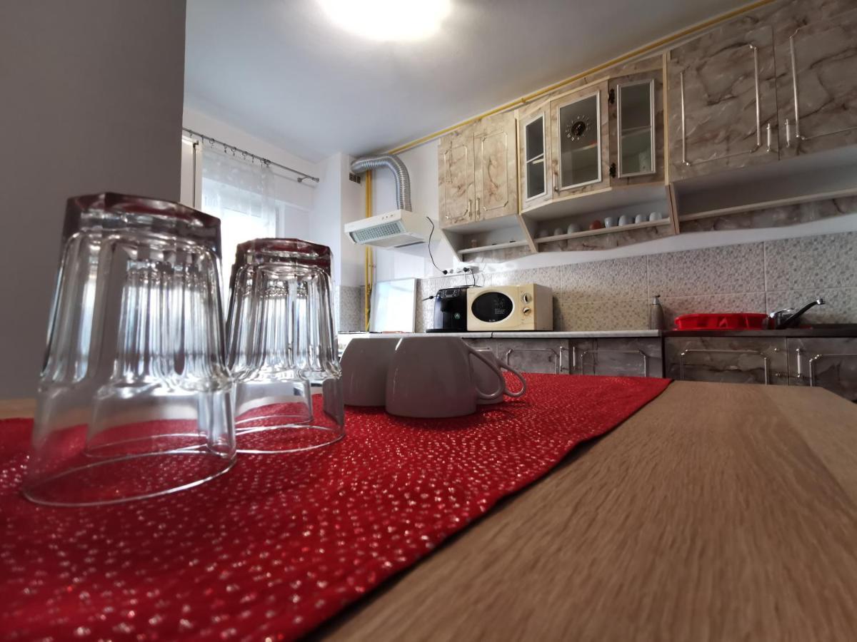 Apartament Vrevents Deva Exteriér fotografie